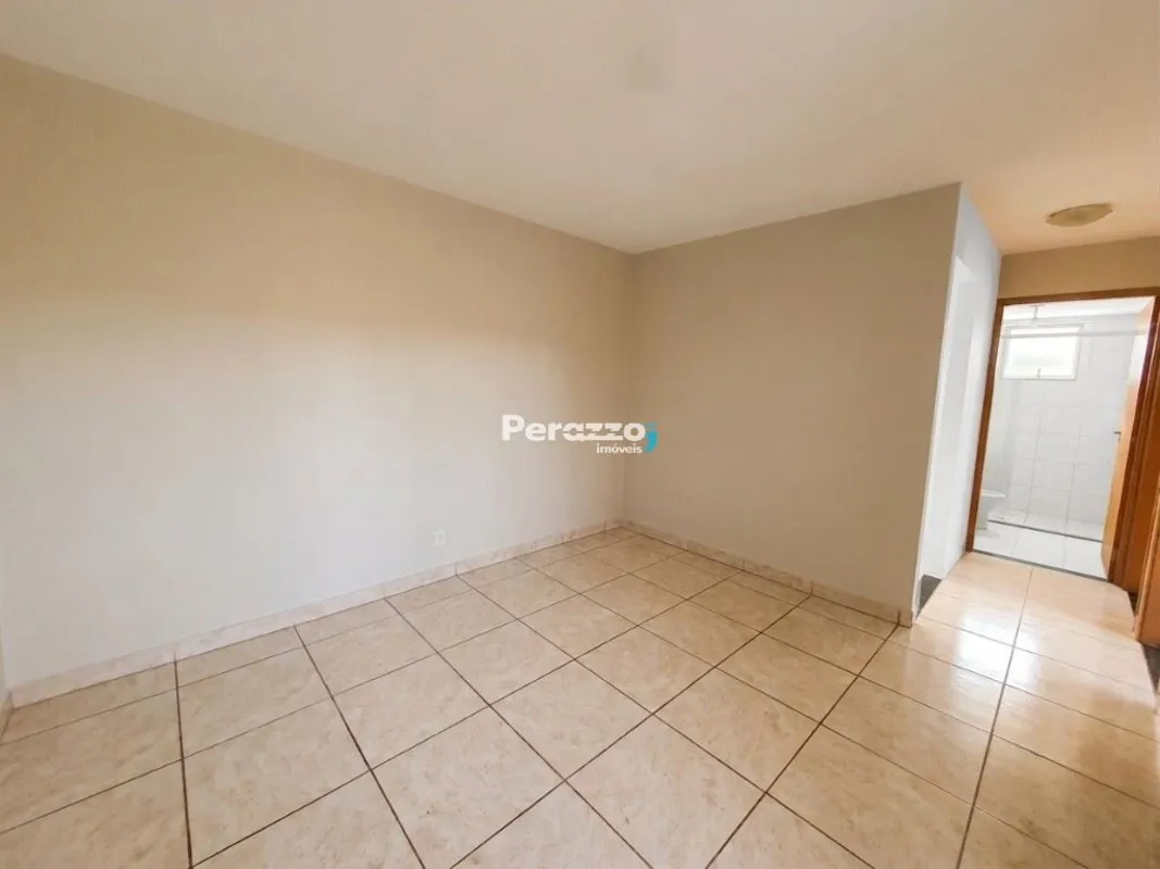 More no Jardins Mangueiral! Apartamento Térreo de 2 Quartos com Varanda por Apen...