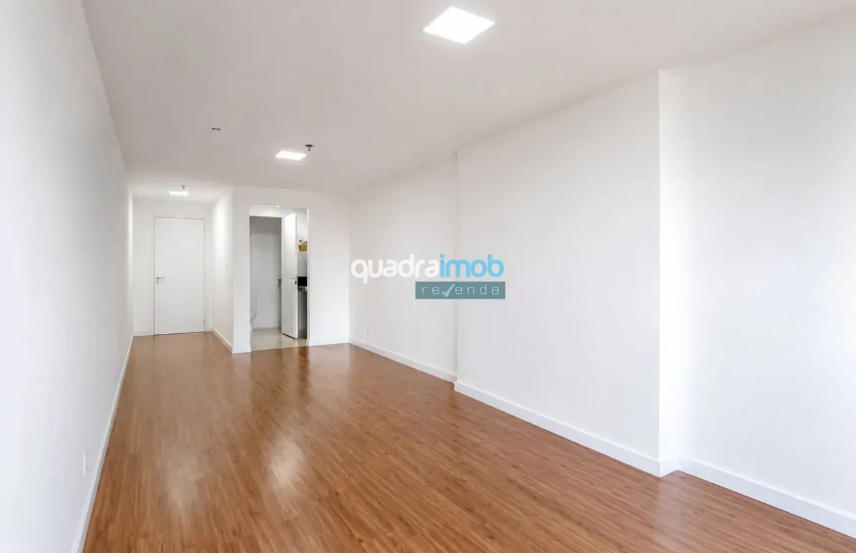 EXCELENTE SALA COMERCIAL NO LÊ QUARTIER EM ÁGUAS CLARAS, COM 30M², AO LADO DO ME...