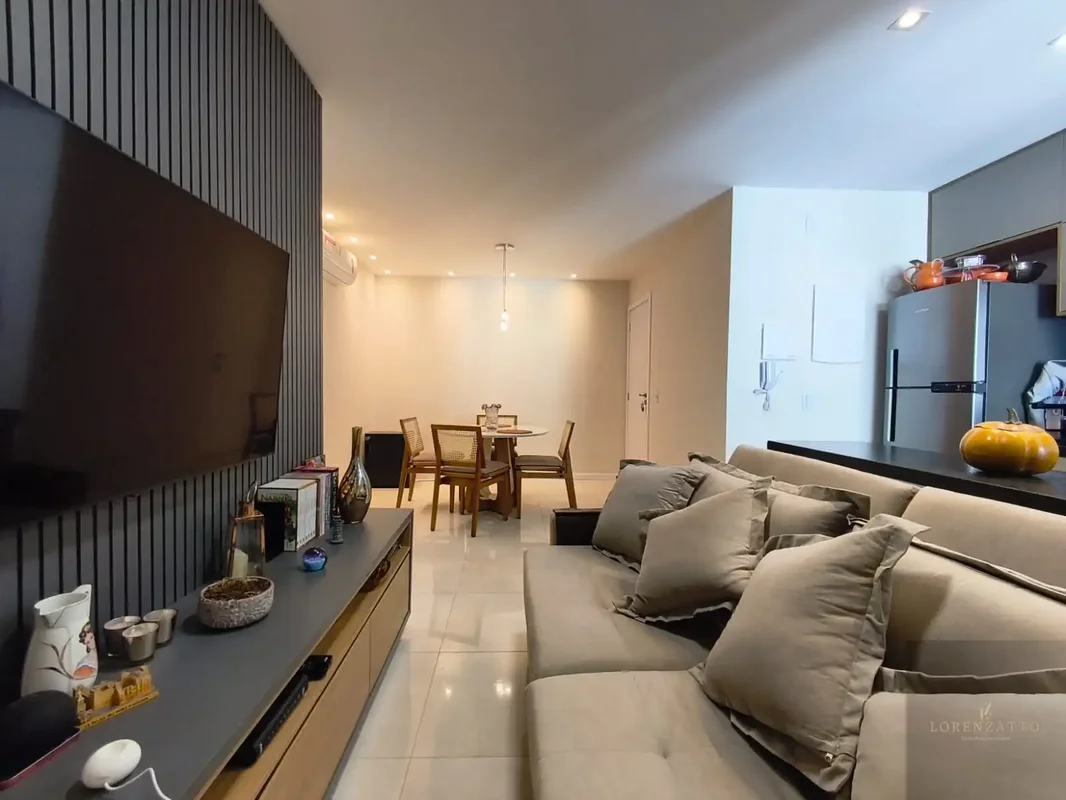 Seu novo lar espera por você no Guará II!Encante-se com este excelente apartamen...