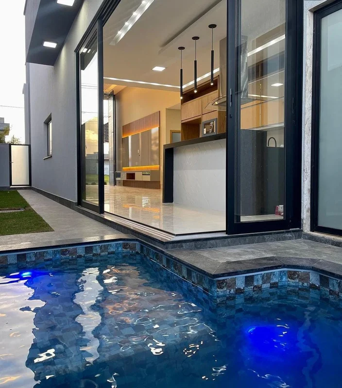 Viva o luxo e o conforto absoluto no Parqville Pinheiros!Esta casa térrea espeta...