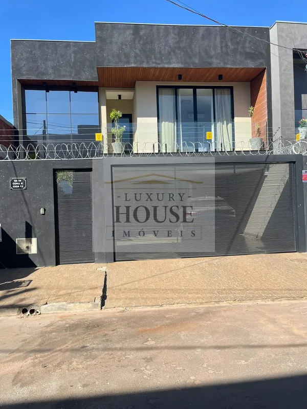 Descubra um apartamento moderno e reformado no QE 52 Conjunto K, Guara II, Brasí...