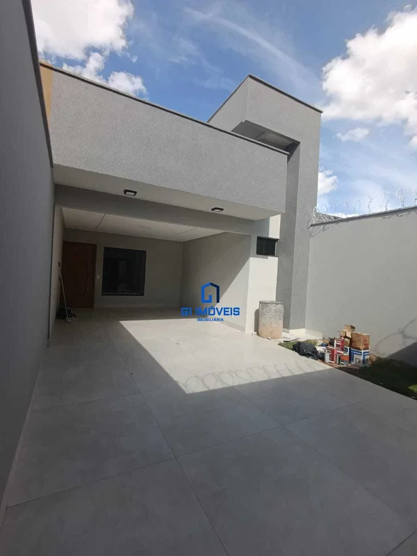 JARDIM PLANALTO – GOIÂNIAExcelente casa com acabamento moderno, amplo espaço e p...