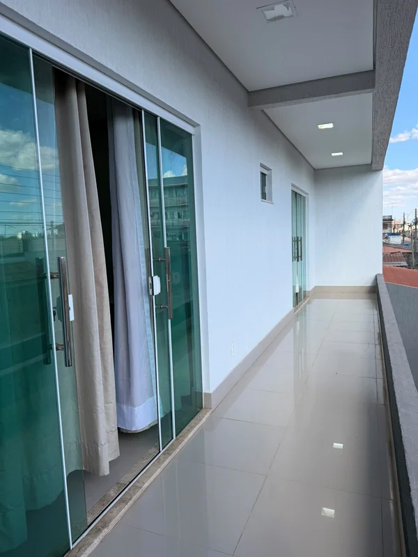  CASA NOVA À VENDA | CEILÂNDIA NORTEUm projeto moderno e recém-construído, perfe...