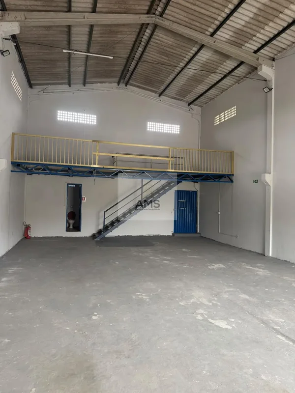 Localização privilegiada – próximo à BR-020, com fácil acesso e excelente visibi...