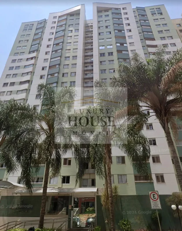 Conquiste seu novo lar na Rua 22, no coração de Aguas Claras, DF. Este apartamen...