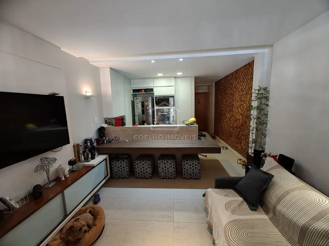COELHO IMÓVEIS VENDE COM EXCLUSIVIDADEEncante-se com este belíssimo duplex, tota...