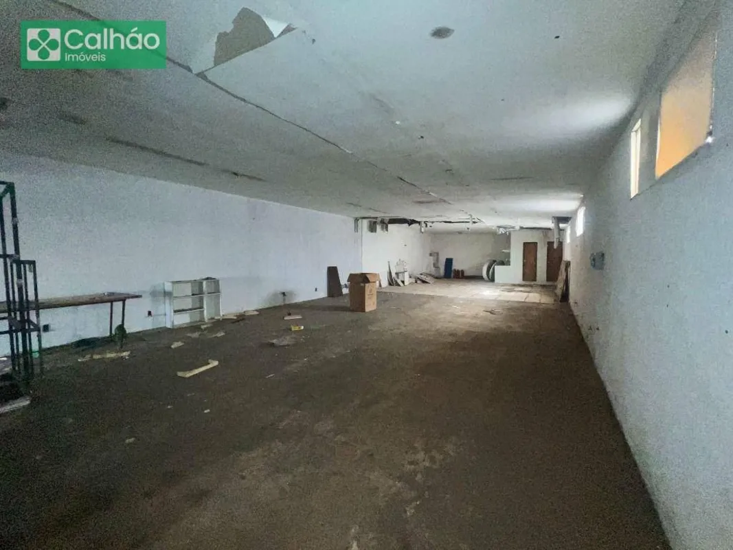 LOJA/GALPÃO COMERCIAL PARA ALUGAR NO SIG 200M² | PÉ-DIREITO ALTO | EXCELENTE LOC...