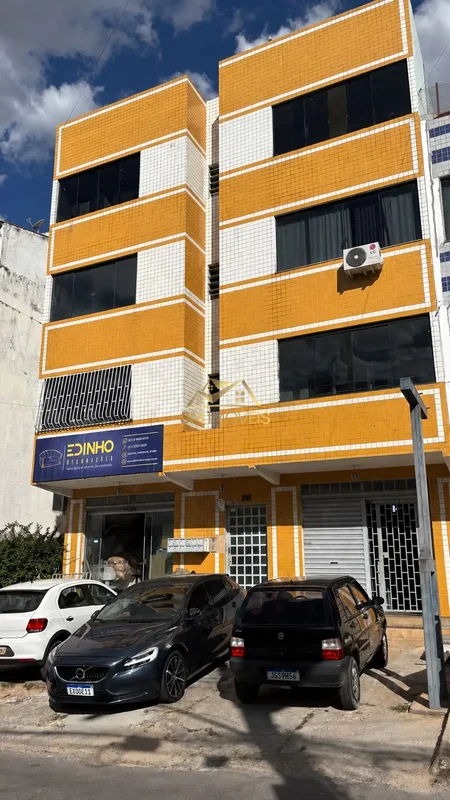 Imagine morar em uma kitnet charmosa no Condomínio Império dos Nobres, em Sobrad...