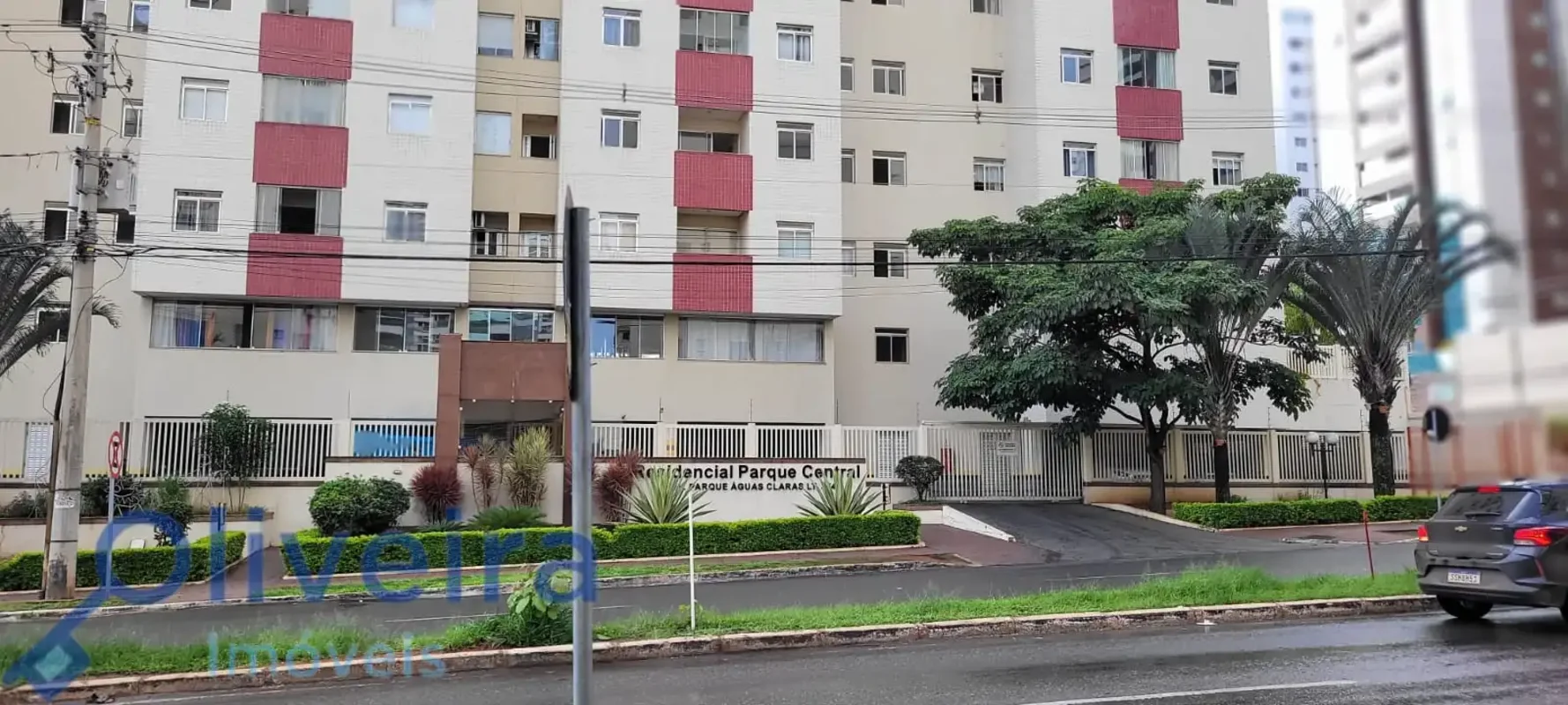 Conheça um apartamento bem localizado na Avenida Parque Águas Claras, no bairro ...