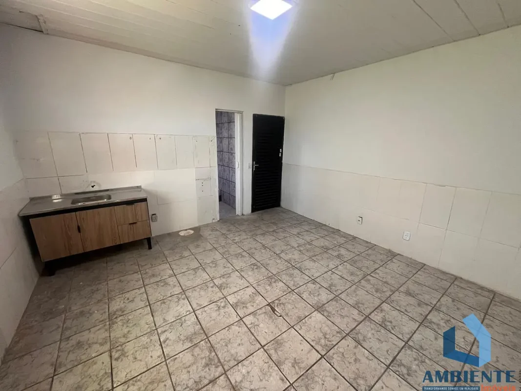 Alugo kit Studio ideal para pessoas solteiras que procura ambiente tranquilo!Uni...