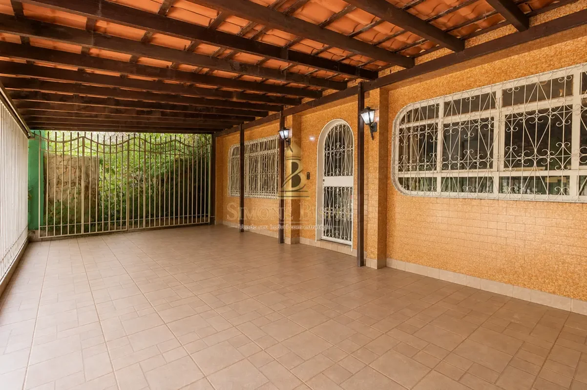 Excelente oportunidade na ASA SUL! Casa para REFORMAConheça uma charmosa casa de...