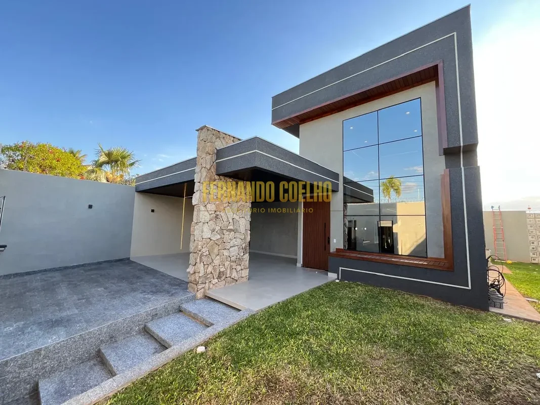 CASA DE ALTO PADRÃO, SOFISTICAÇÃO, TECNOLOGIA E CONFORTOApresentamos esta incrív...