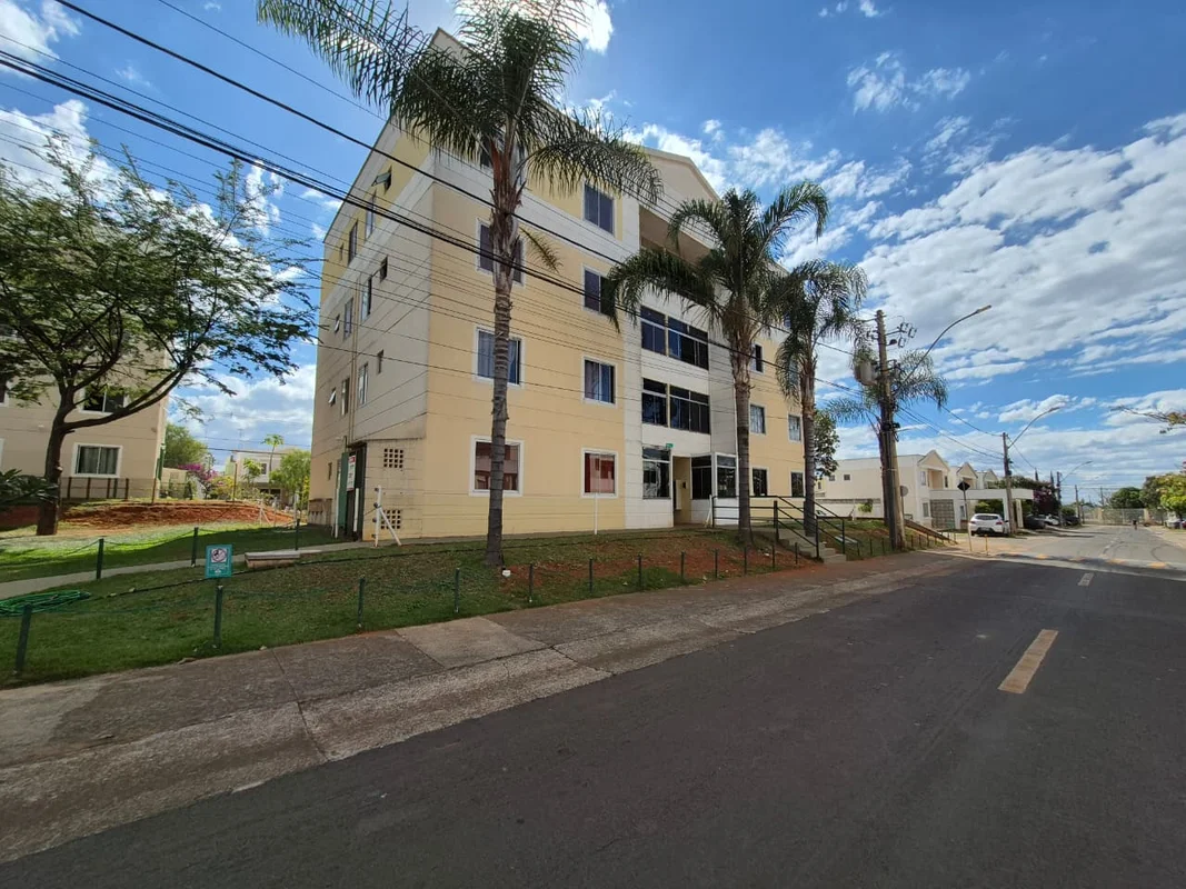 Excelente apartamento em condomínio fechado. JARDINS DAS PAINEIRASpertinho da UP...