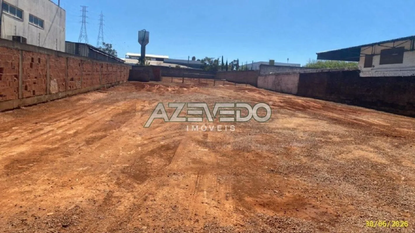 O imóvel localizado no SIA Trecho 04, Lotes 1900 e 1910 ? Brasília/DF, com 2.400...