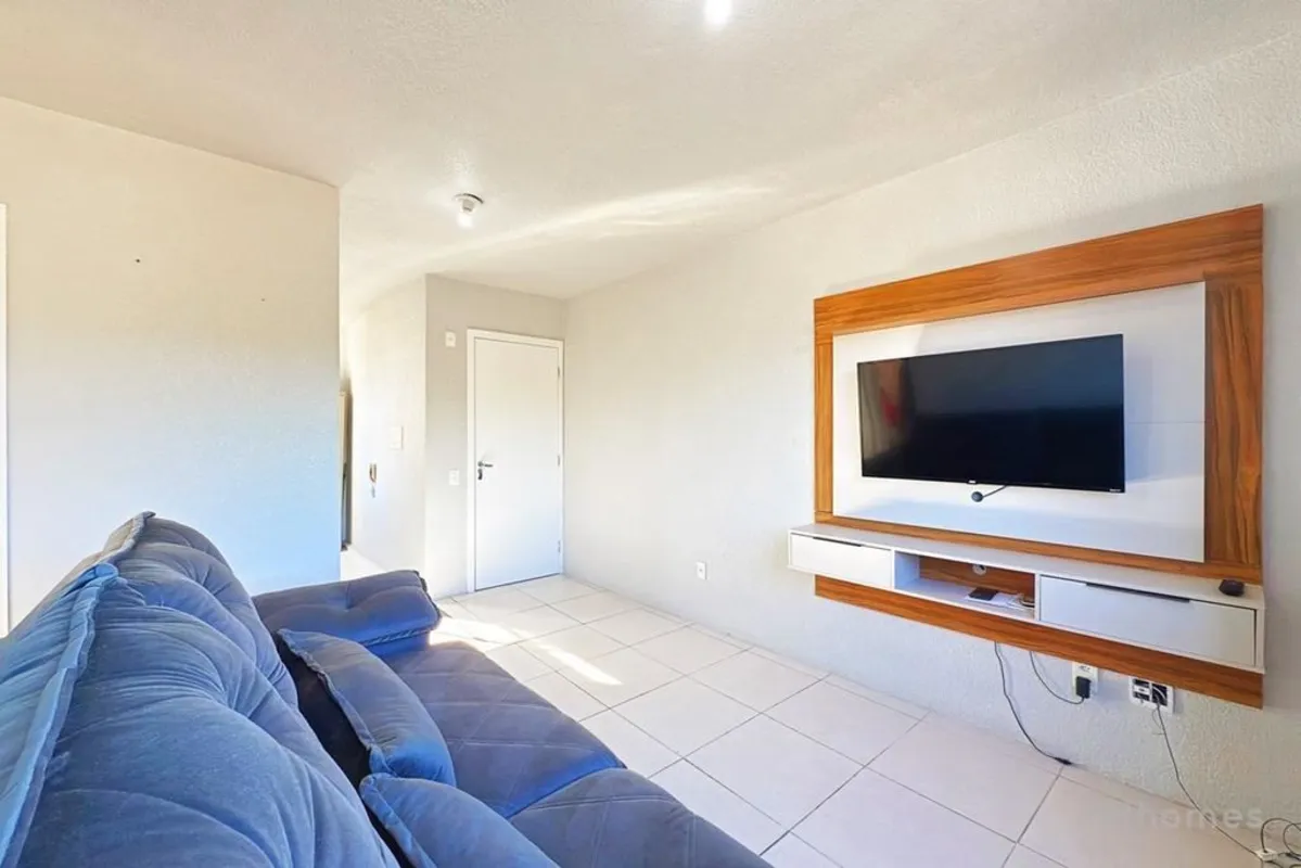 Excelente apartamento no bairro Cavalhada!Se você procura praticidade e uma ótim...