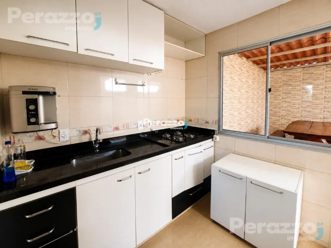 Tudo o que Você Precisa para Viver Bem: Casa com 3 Quartos sendo uma Suíte, Área...