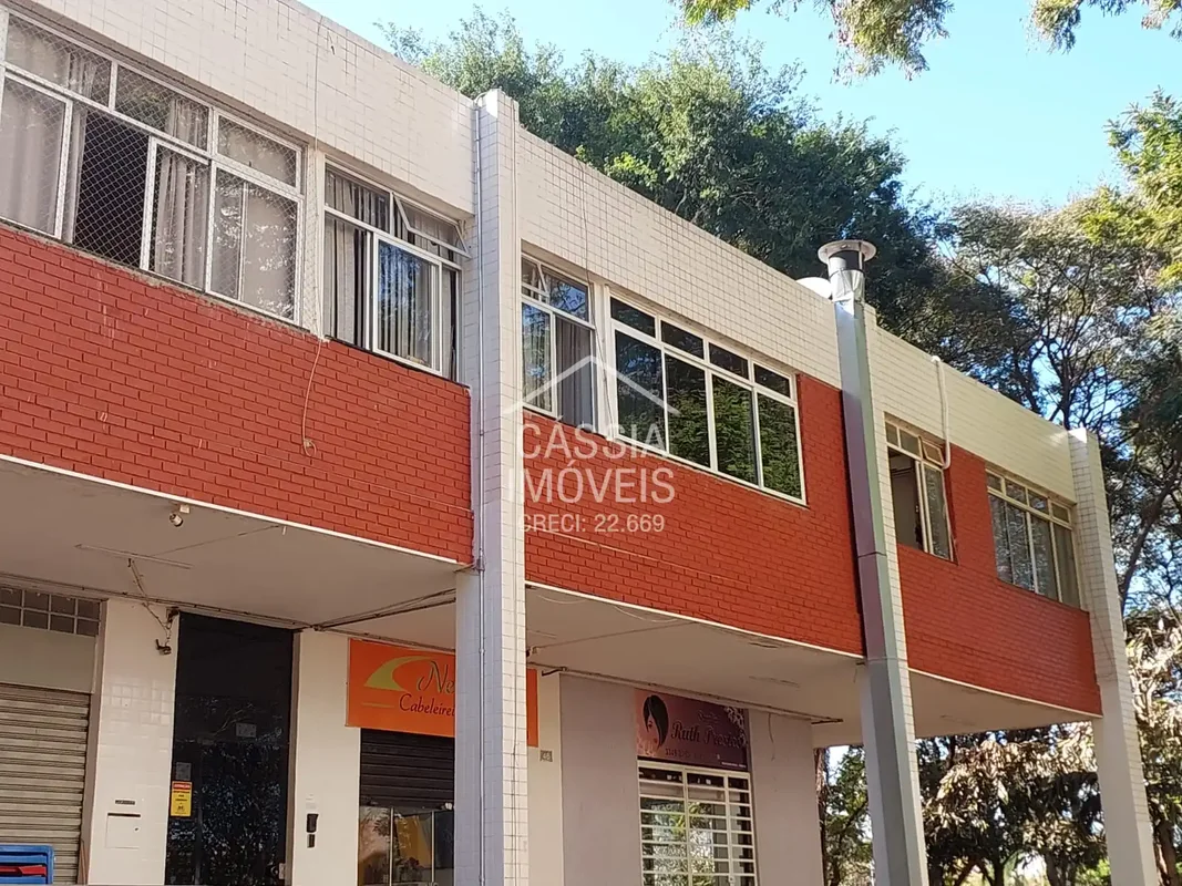 Procure conforto e praticidade em um apartamento bem localizado na CLN 312, este...