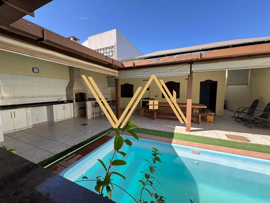 Casa com Piscina Aquecida | 4 Quartos | Centro de Taguatinga | Habite-seExcelent...