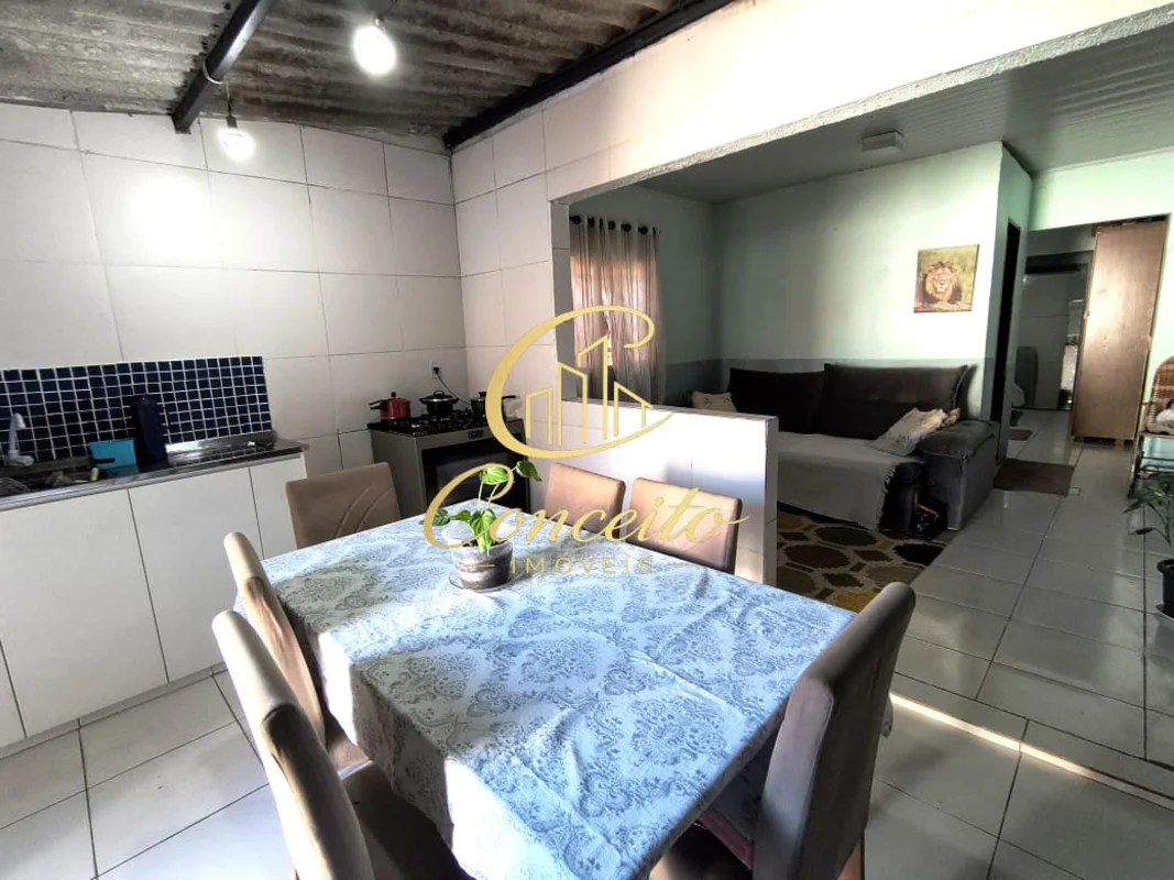 Descubra uma casa térrea acolhedora e prática no SETOR HABITACIONAL SOL NASCENTE...