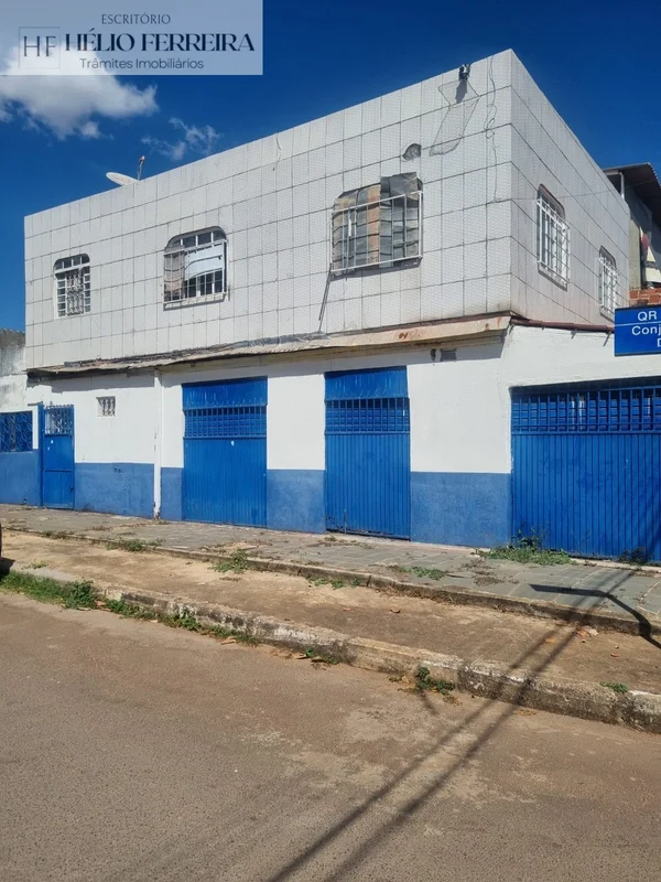 Excelente imóvel comercial na quadra 207 da Santa Maria sul. O prédio conta com ...