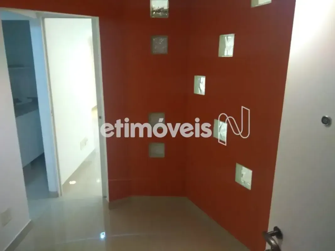 SETOR DE RÁDIO E TV SUL ED. PALÁCIO DO RÁDIO II Localizado a 300 metros do Shopp...