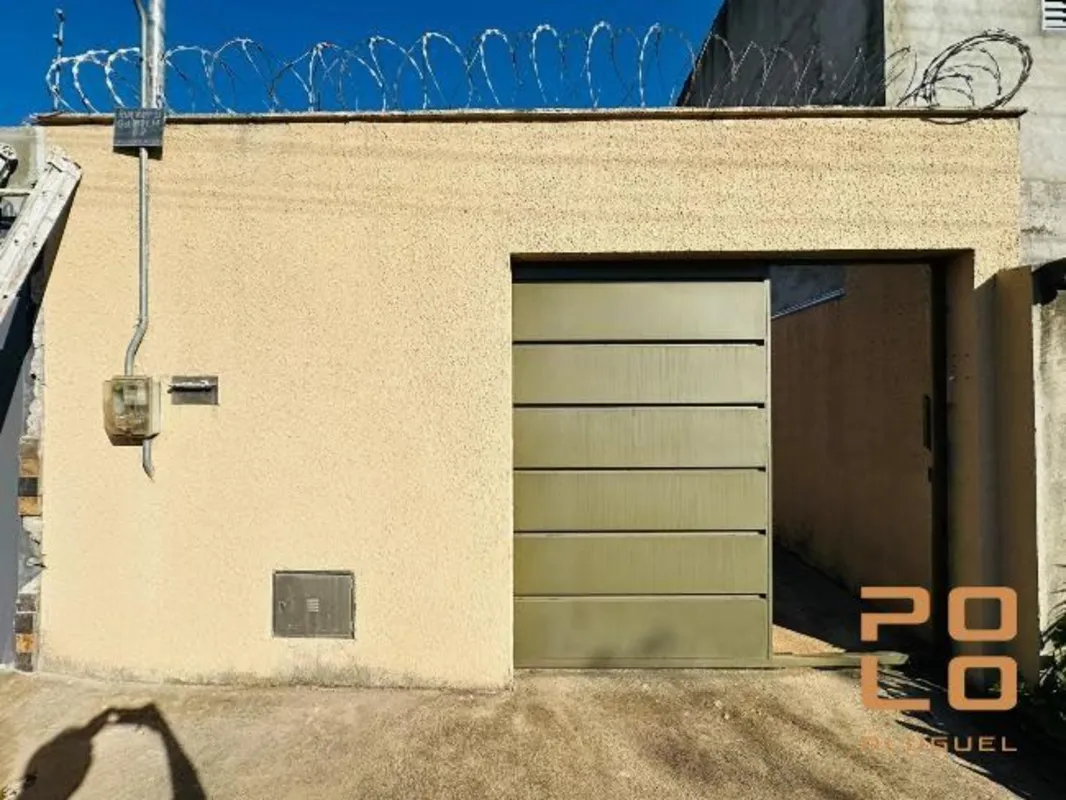 Casa com dois quartos para alugar no Residencial Monte Pascoal, em Goiânia, com ...