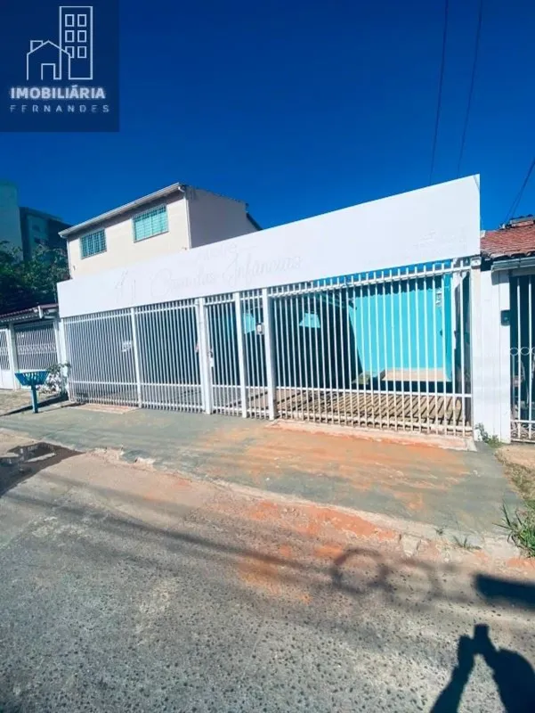 IMOBILIÁRIA FERNANDES aluga imóvel comercial na Quadra 10 do Setor Central, para...