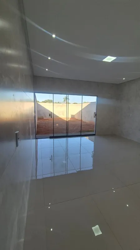 ?? Casa nova à venda em Aparecida de Goiânia!Se você procura conforto, modernida...
