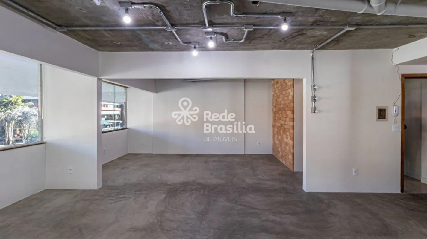 SCLN 413 - Kitnet / sala tipo Loft na Asa Norte - DFImagine um espaço versátil q...