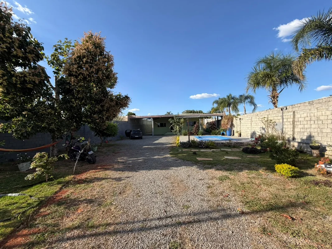Casa ponte alta norte Condomínio fechado Rua dos Pinheiros Casa composta por 3 q...