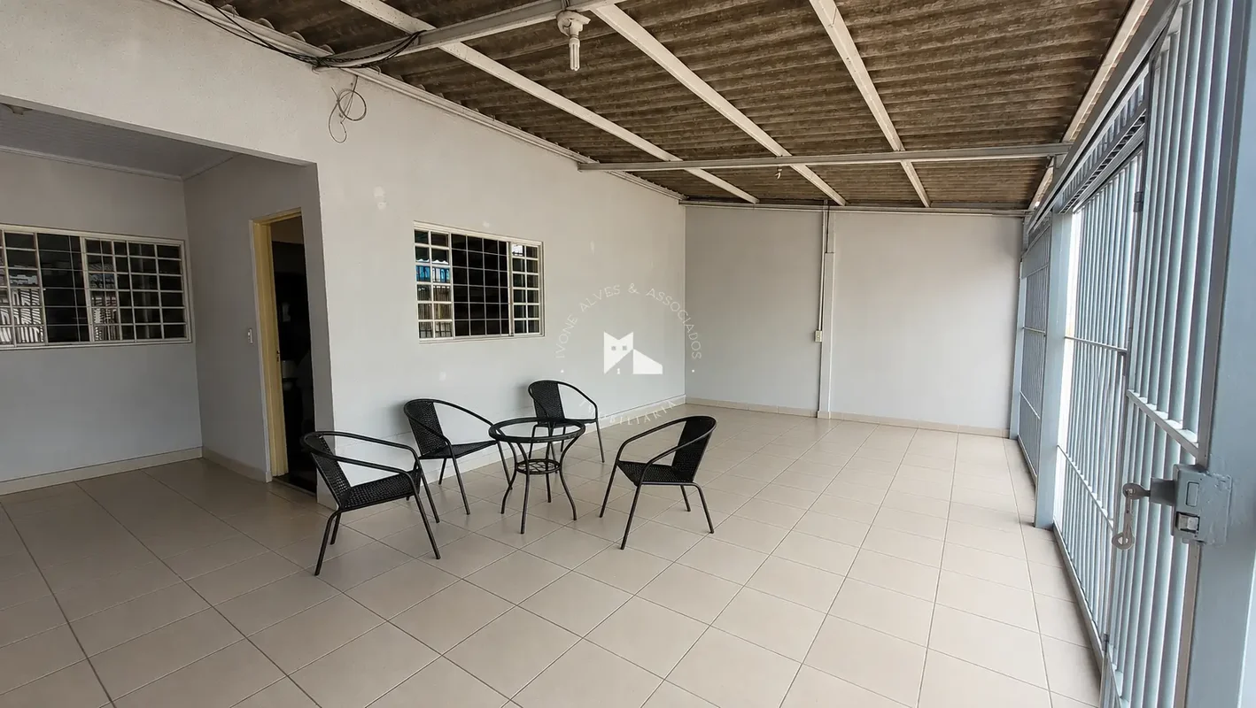 Essa casa é uma oportunidade de investimento e pode ser adquirida com a facilida...