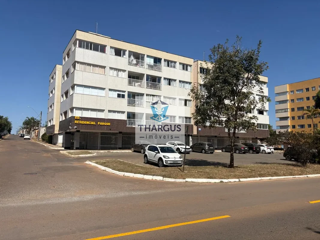 THARGUS IMÓVEIS VENDE Apartamento na Quadra 9 de Sobradinho. Com vista livre par...