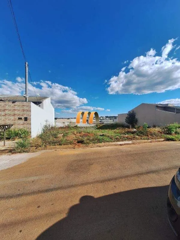 LOTE A VENDA COM 300M² NO RESIDENCIAL FLOR DO CERRADO; 26/07/26