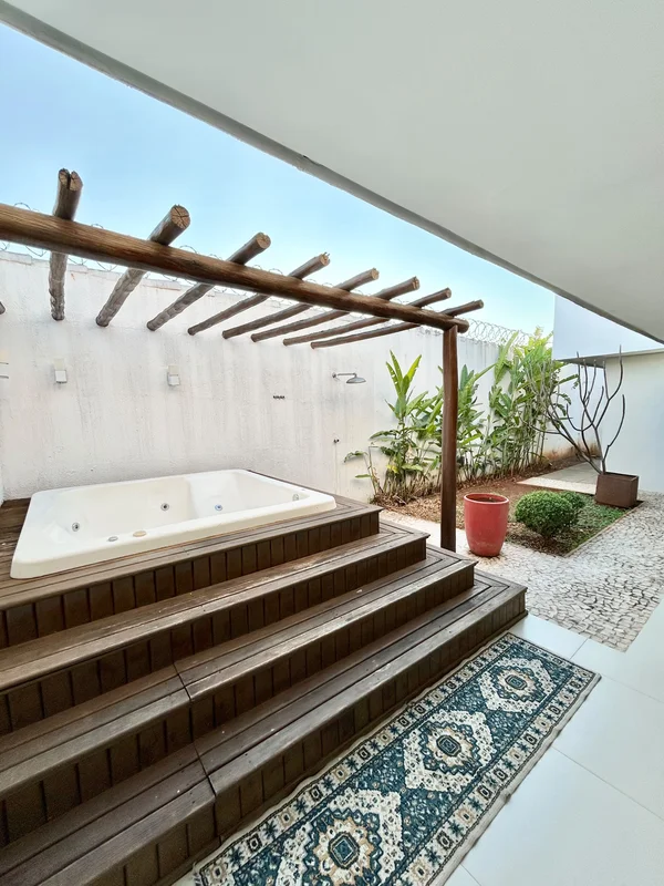 À venda no Jardim América366,50m² de área privativa476m² de terreno Sala ampla 3...