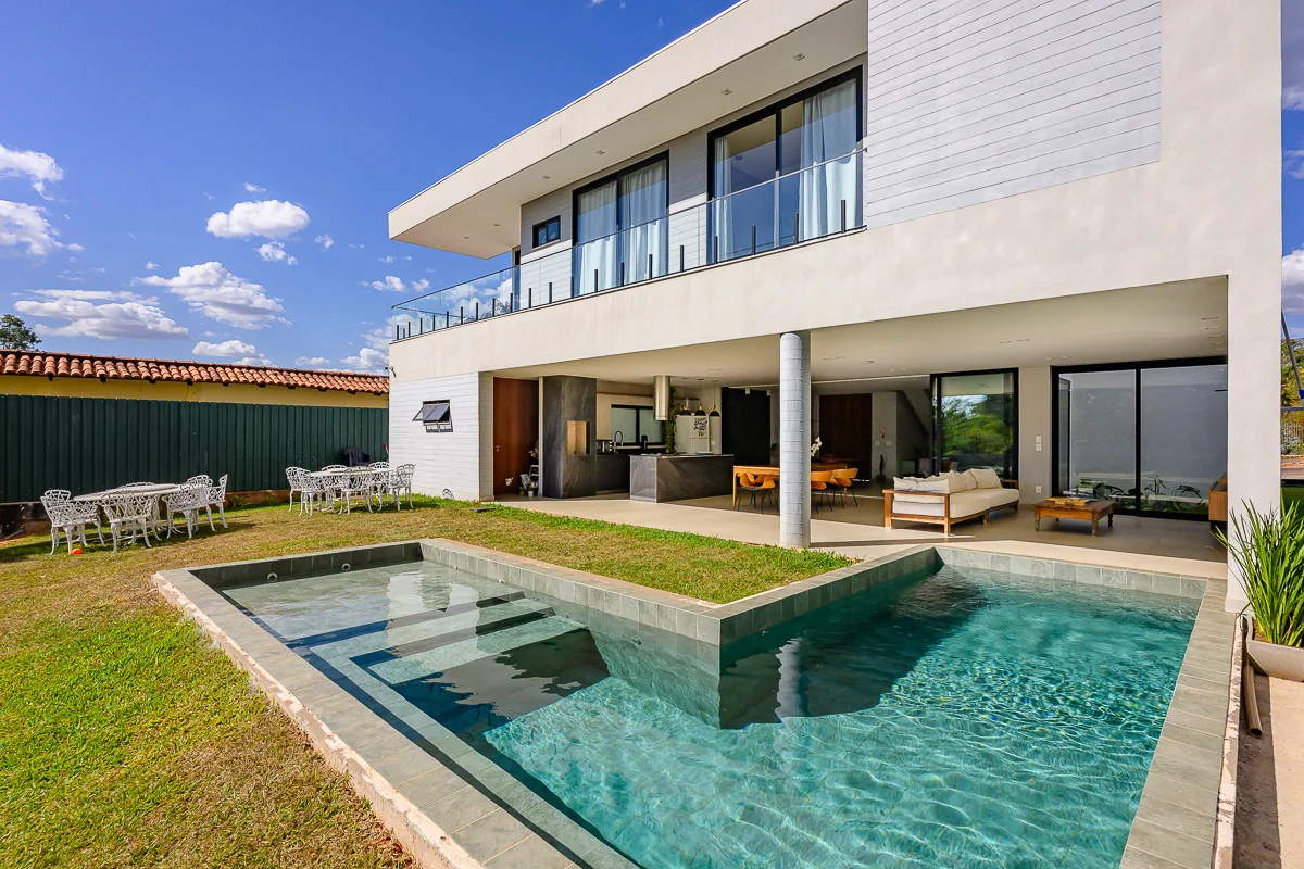 Casa recém-construída com vista para o Lago Paranoá | QI 28 – Lago SulRecém cons...