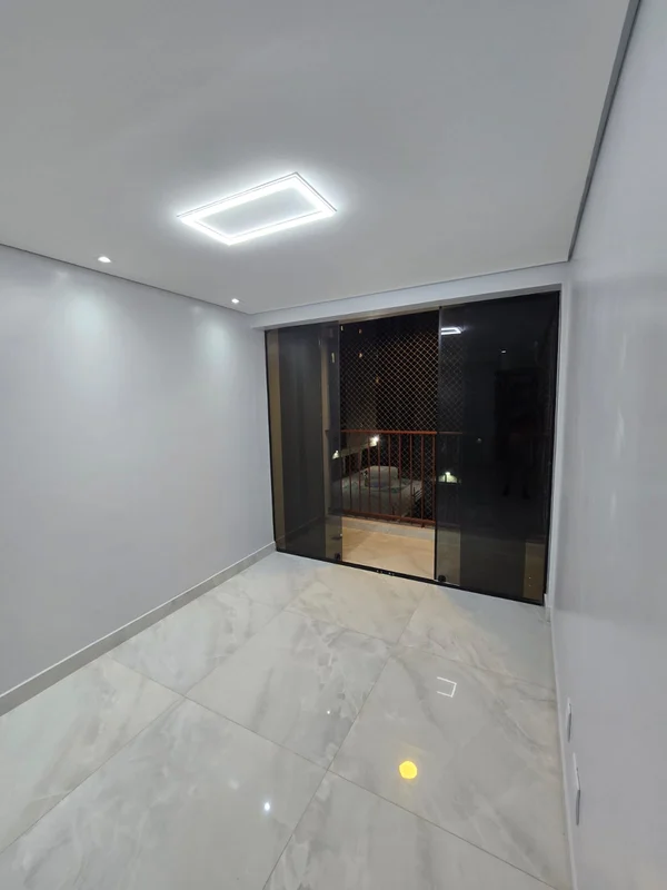 Excelente apartamento com 68m² 3 quartos sendo uma suite , armarios, piso porcel...