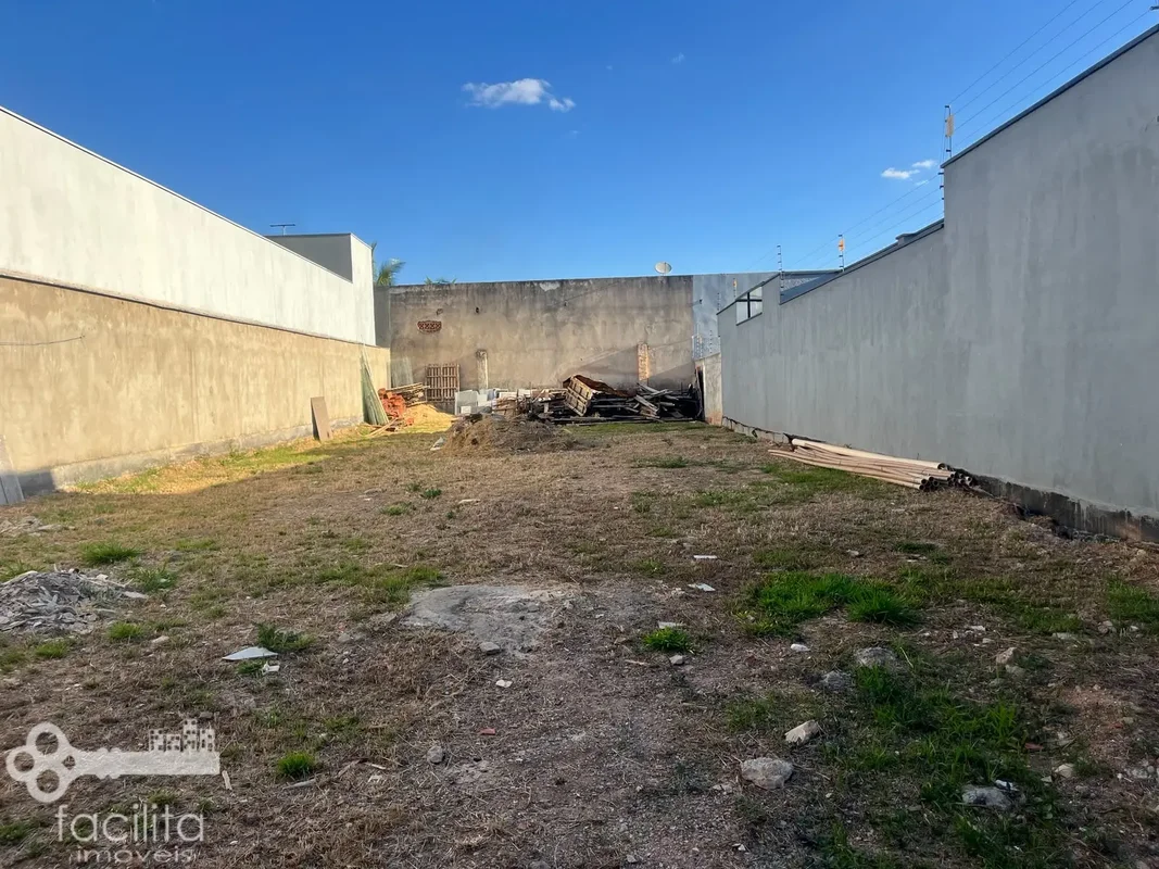 EXCELENTE LOTE RESIDENCIAL 400m² - SHA 05 – ARNIQUEIRA- 400m² de Área Privativa....