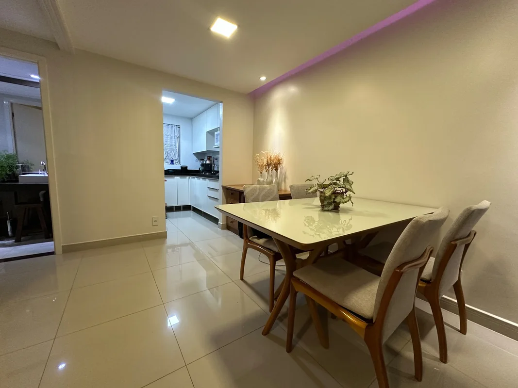 Excelente Casa Duplex à Venda na QC 6 – Jardins Mangueiral-68m2 privativos-3 Qua...