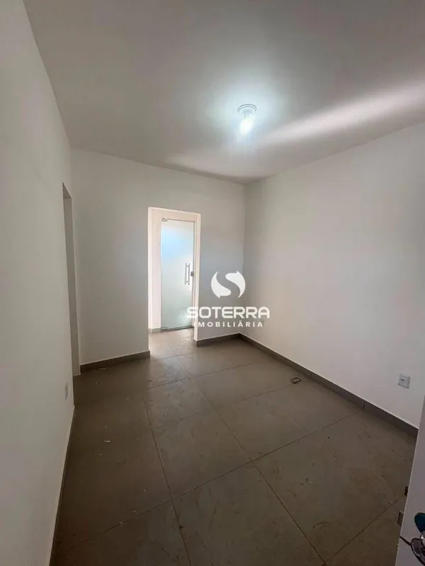 SOTERRA IMOBILIÁRIA DISPONIBILIZA PARA LOCAÇÃO UM EXCELENTE APARTAMENTO EM CEILÂ...