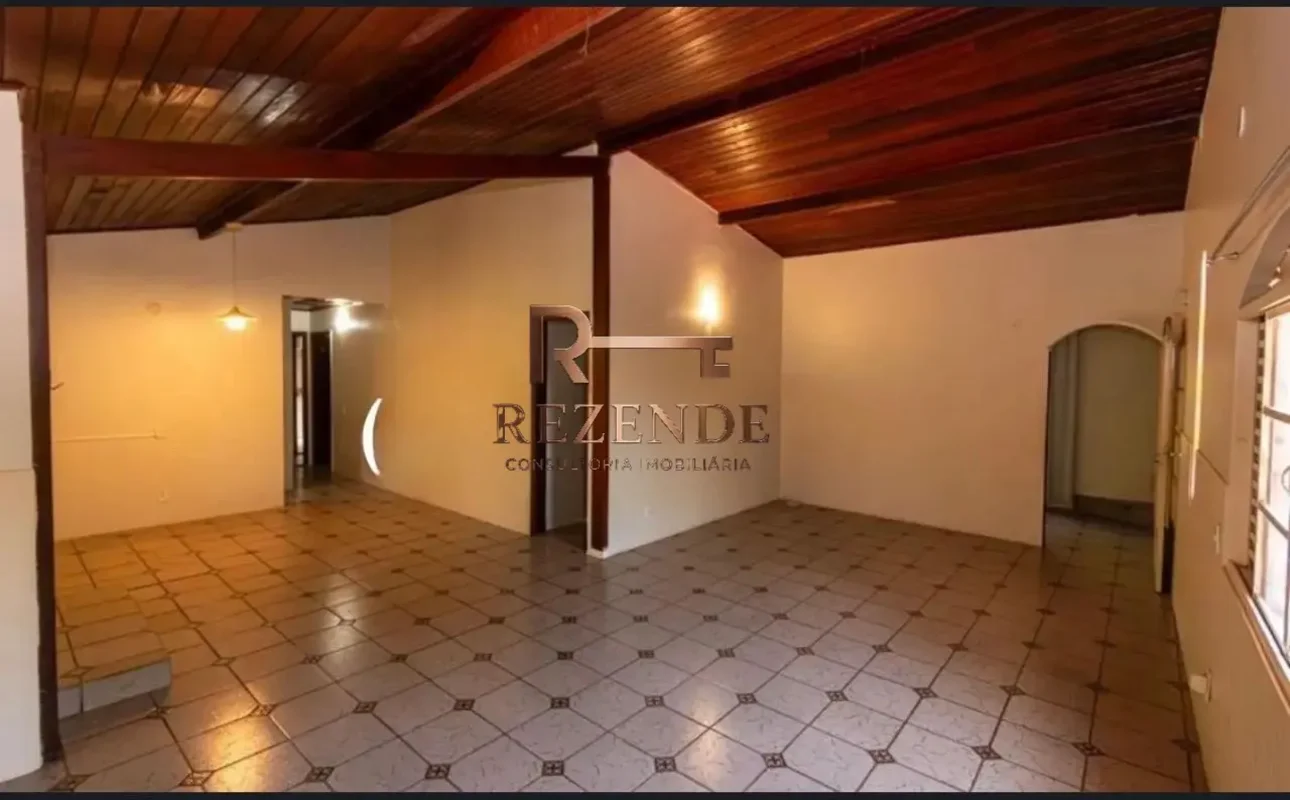 CASA PARA LOCAÇÃO NO LAGO NORTE TRATA-SE DE DUAS CASAS NO MESMO LOTE, INDEPENDEN...
