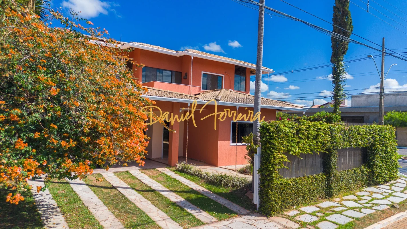 Daniel Ferreira Aluga: Linda casa no condomínio Solar de Brasília com 4 quartos,...