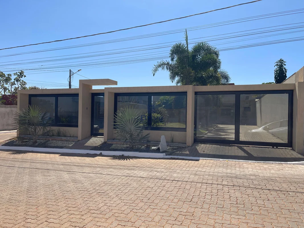 Casa na Ponte Alta Norte, na DF-475, em condomínio fechado, com excelente aprove...