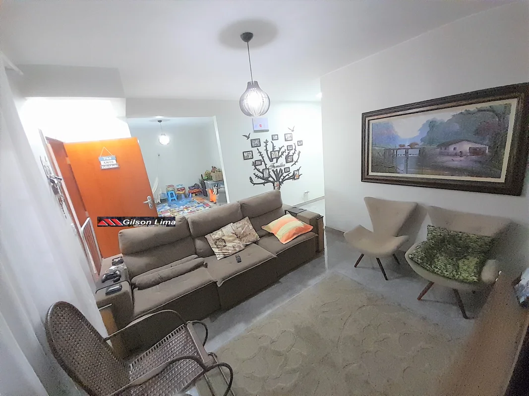 GILSON LIMA VENDE:Lote: 160 m2Área construída: 180 m2---------------- DESCRIÇÃO:...