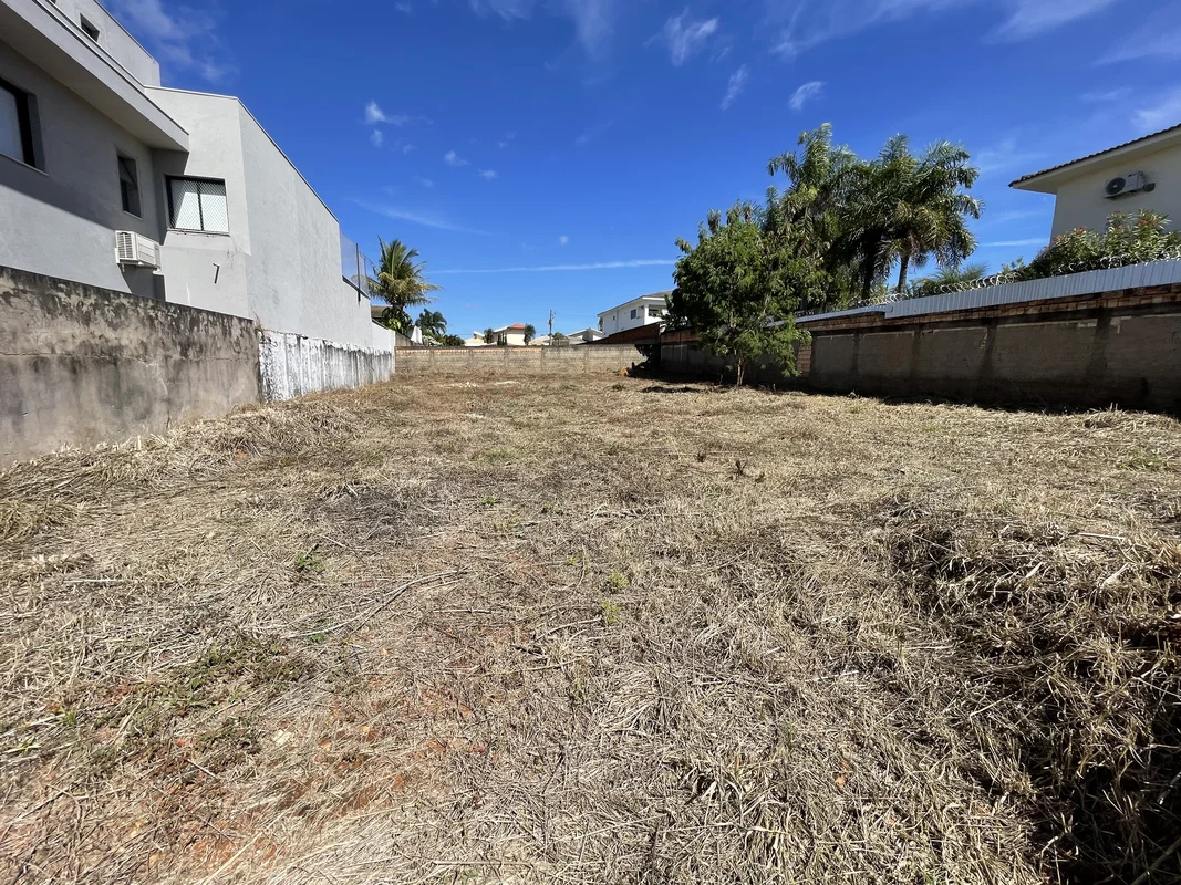 Lote residencial de 800m² localizado no exclusivo Condomínio Solar de Brasília, ...
