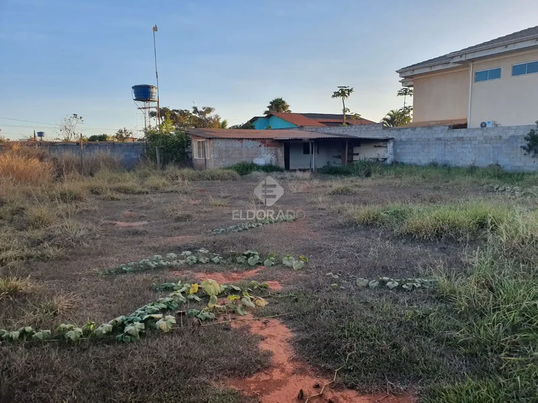 Lote residencial de 690m² à venda no Condomínio Estancia Quintas da Alvorada, lo...