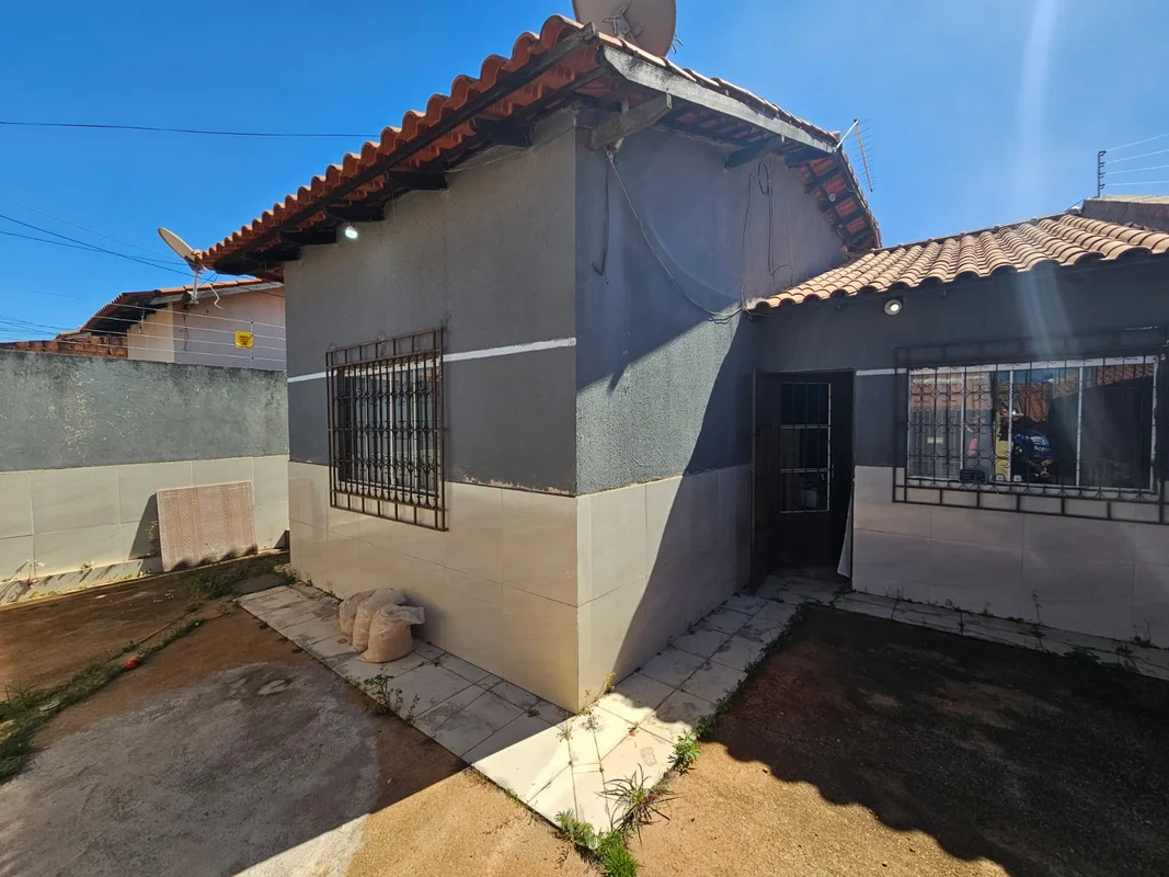 Casa Mobiliada para Locação em Águas Lindas de Goiás | 3 Quartos | Suíte | Churr...