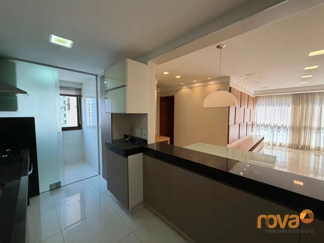 Apartamento a venda de 2 quartos sendo 1 suíte no Alto da Glória ao lado do shop...