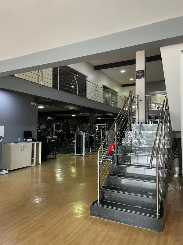Prédio Comercial à Venda – 2.850 m² | Estrutura Completa para Grandes EmpresasEx...