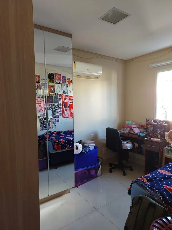 Sobrado em condomínio fechado com 147,19 m² de área privativa, projetado para of...