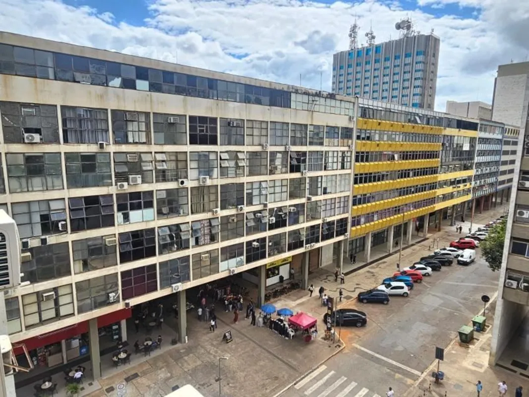 SCS QD.02 - EDIFÍCIO SÃO PAULO - VENDA SALA COMERCIAL NASCENTE, COM 28,43m² útei...